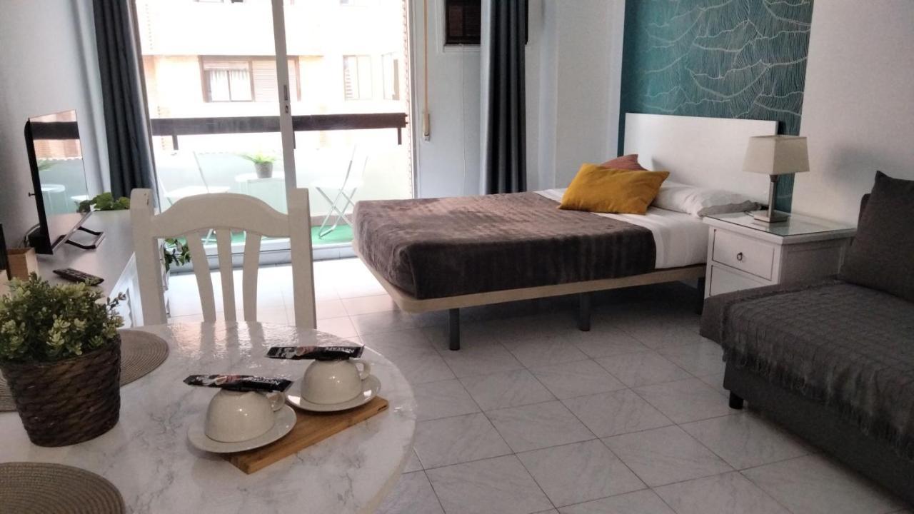 Triana Fenix Apartment เซบีญา ภายนอก รูปภาพ