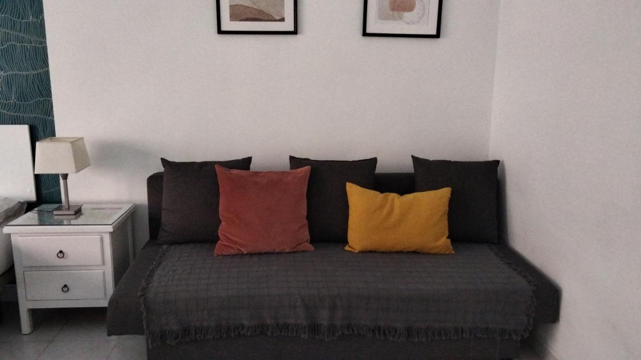 Triana Fenix Apartment เซบีญา ภายนอก รูปภาพ