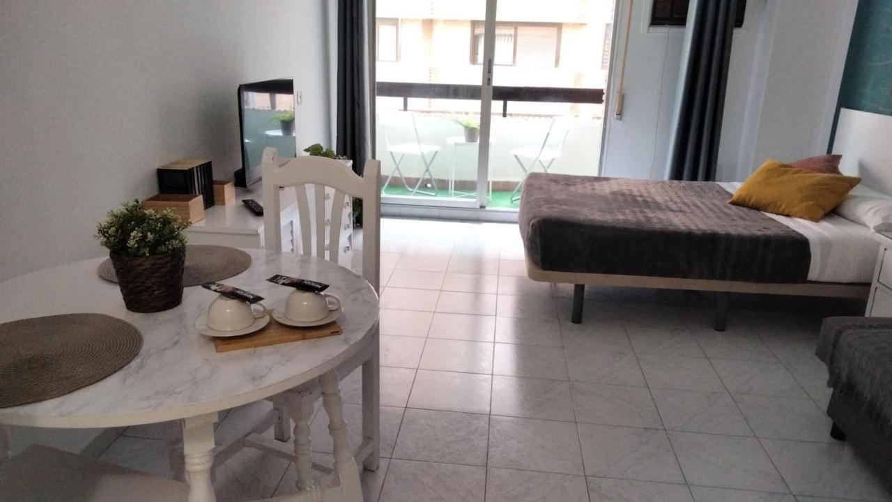 Triana Fenix Apartment เซบีญา ภายนอก รูปภาพ